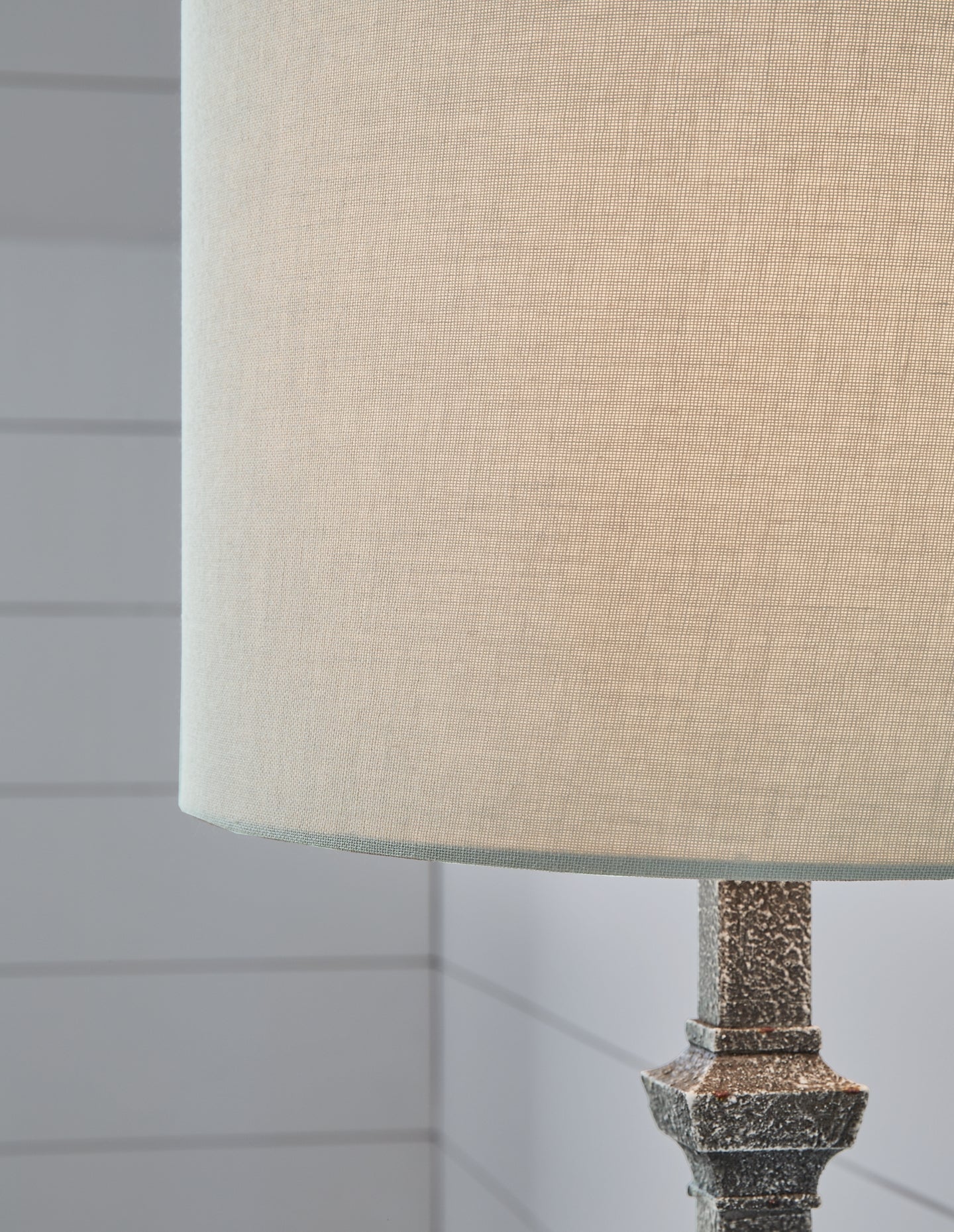 Oralieville Poly Accent Lamp (1/CN) at Cloud 9 Mattress & Furniture furniture, home furnishing, home decor