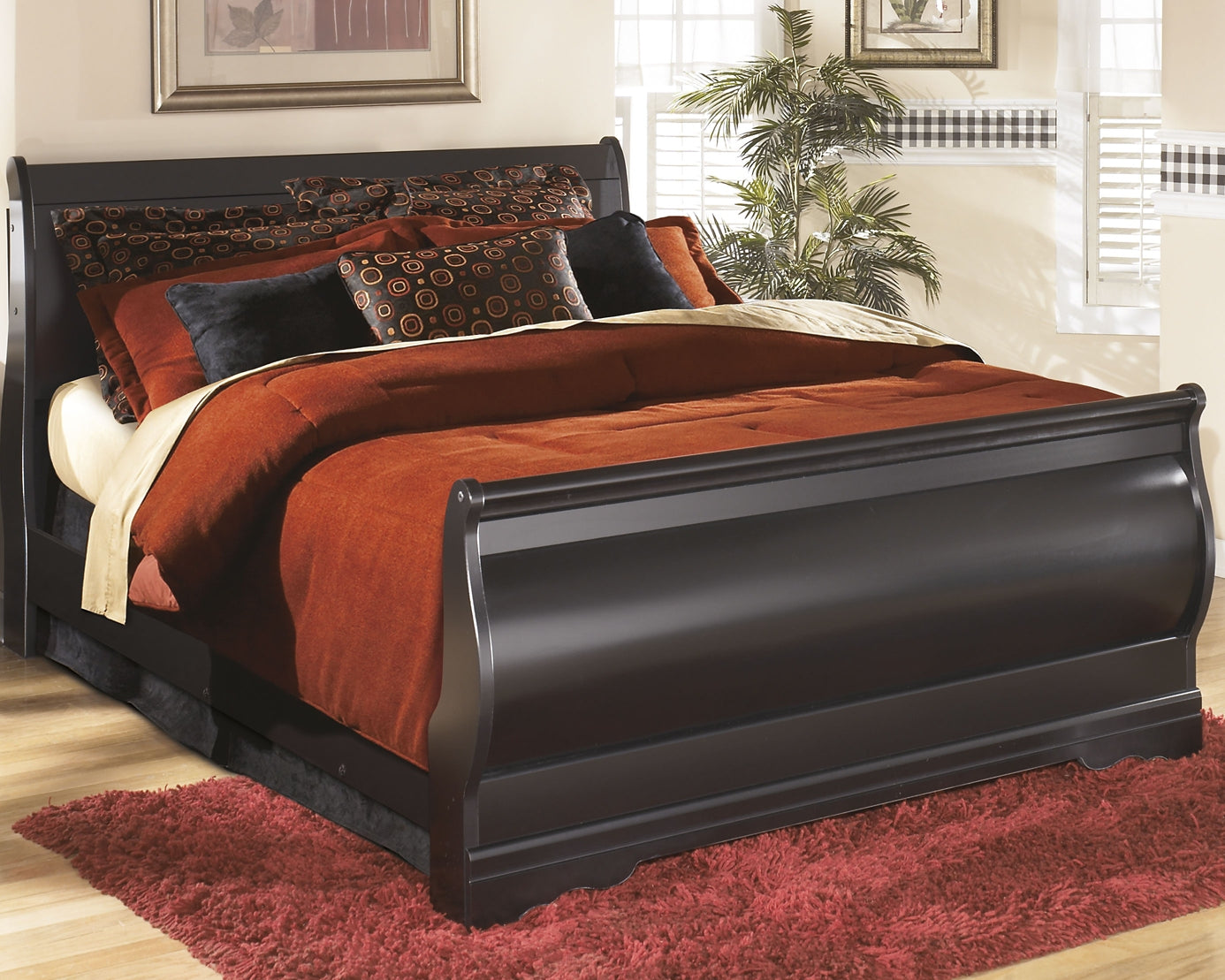 Huey Vineyard Queen Sleigh Bed with Mirrored Dresser and Nightstand at Cloud 9 Mattress & Furniture furniture, home furnishing, home decor