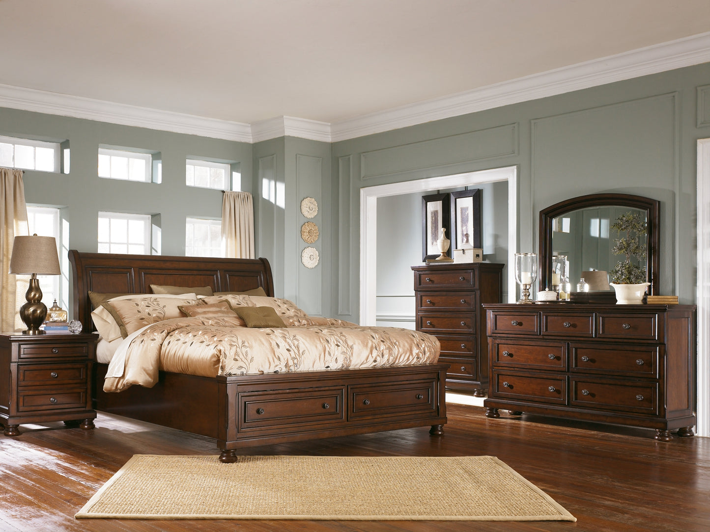 Porter Queen Sleigh Bed with Mirrored Dresser and Chest