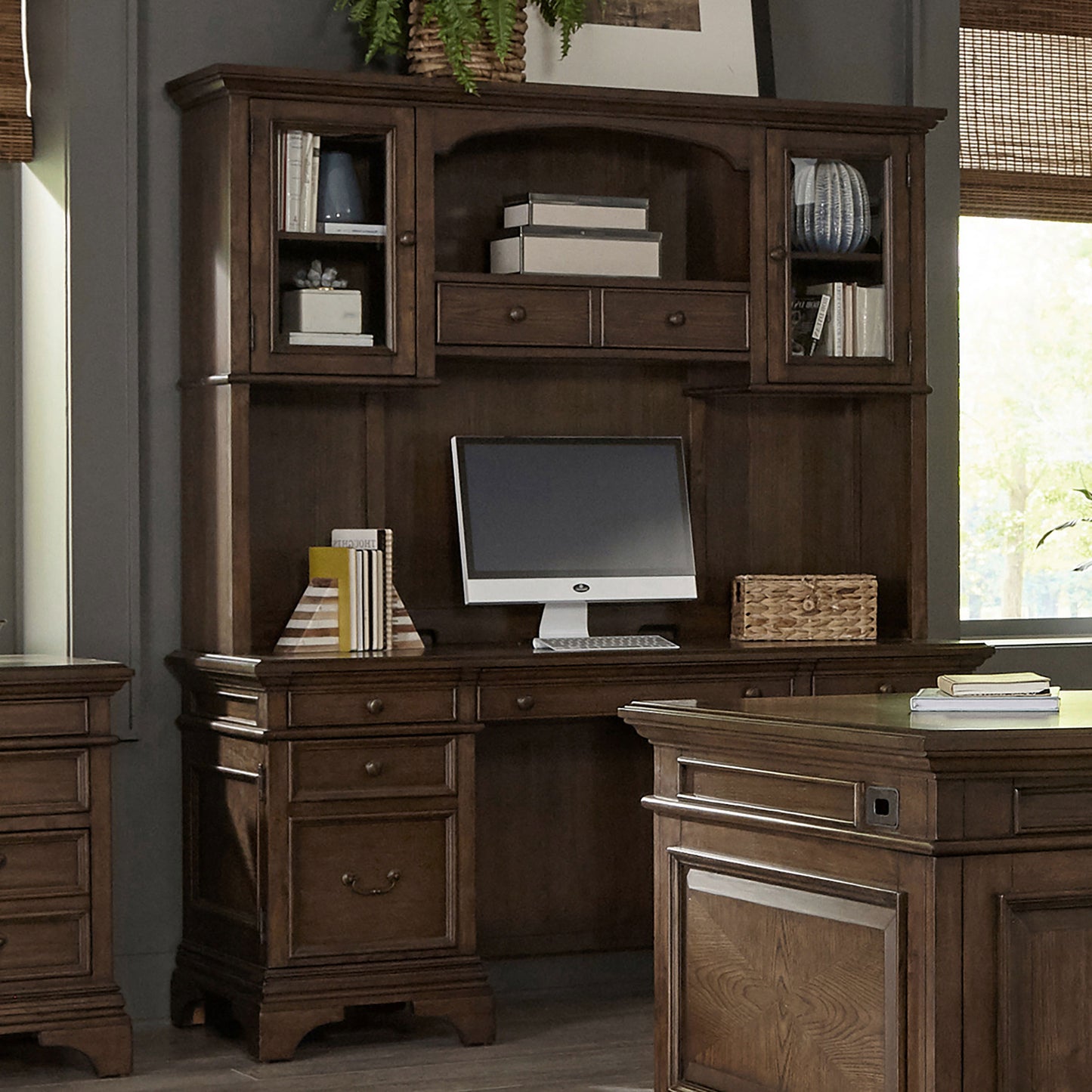 Hartshill 66-inch 5-drawer Credenza with Hutch Burnished Oak